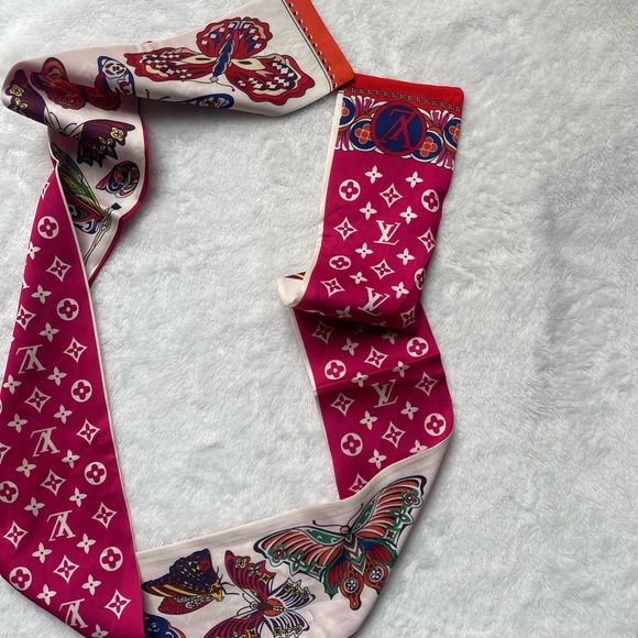 Colorful Patterned Silk Scarf Collection - Picture 6 of 6